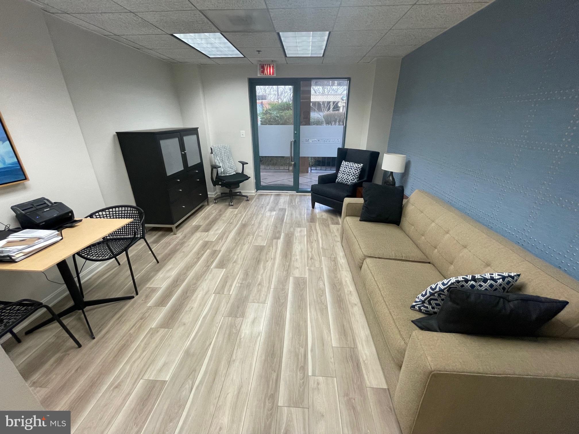 Real estate listing preview #4