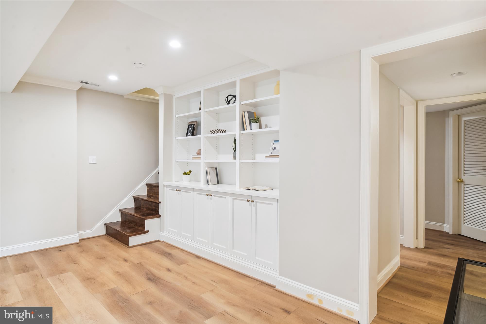 Real estate listing preview #51