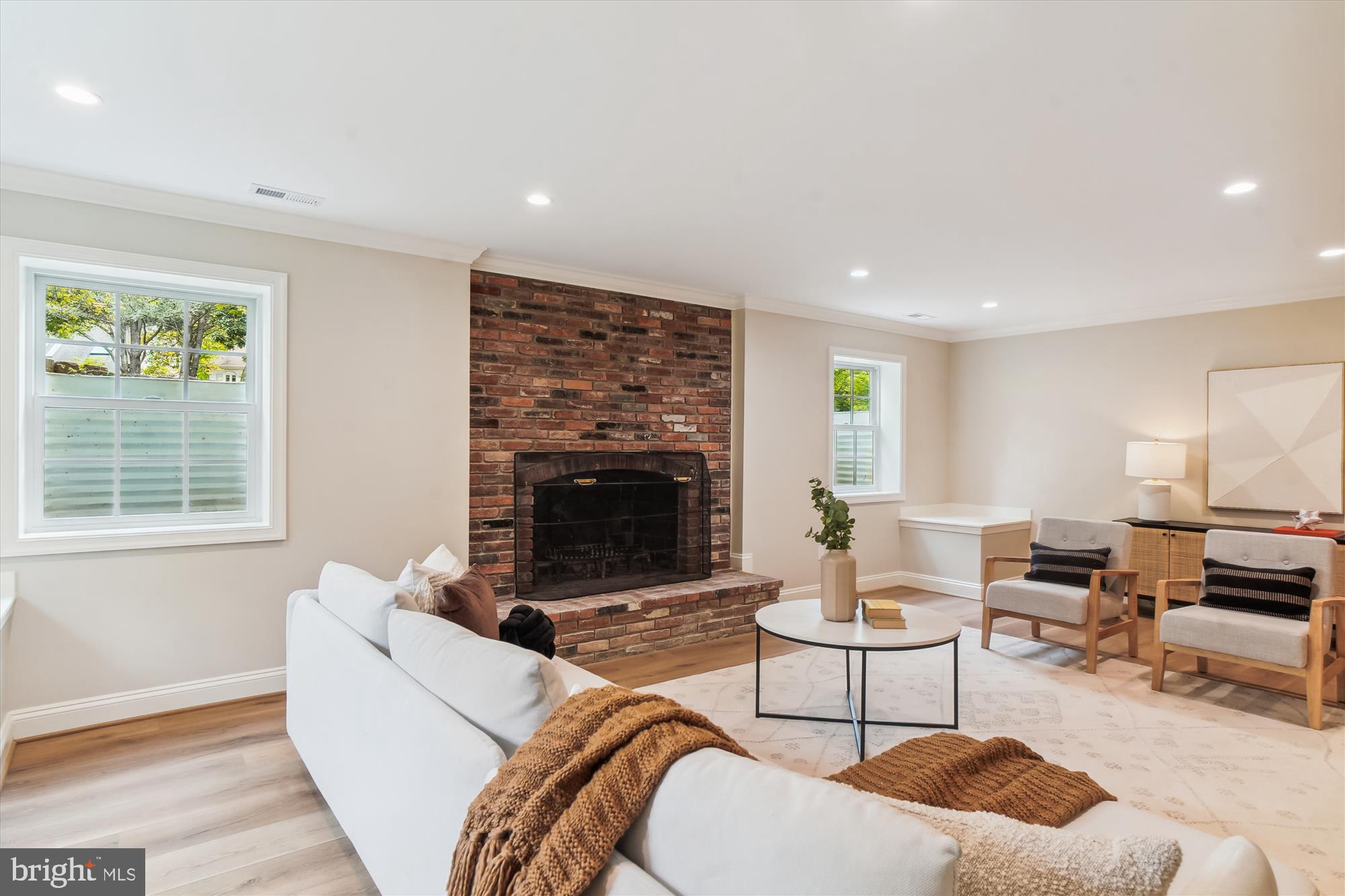 Real estate listing preview #48