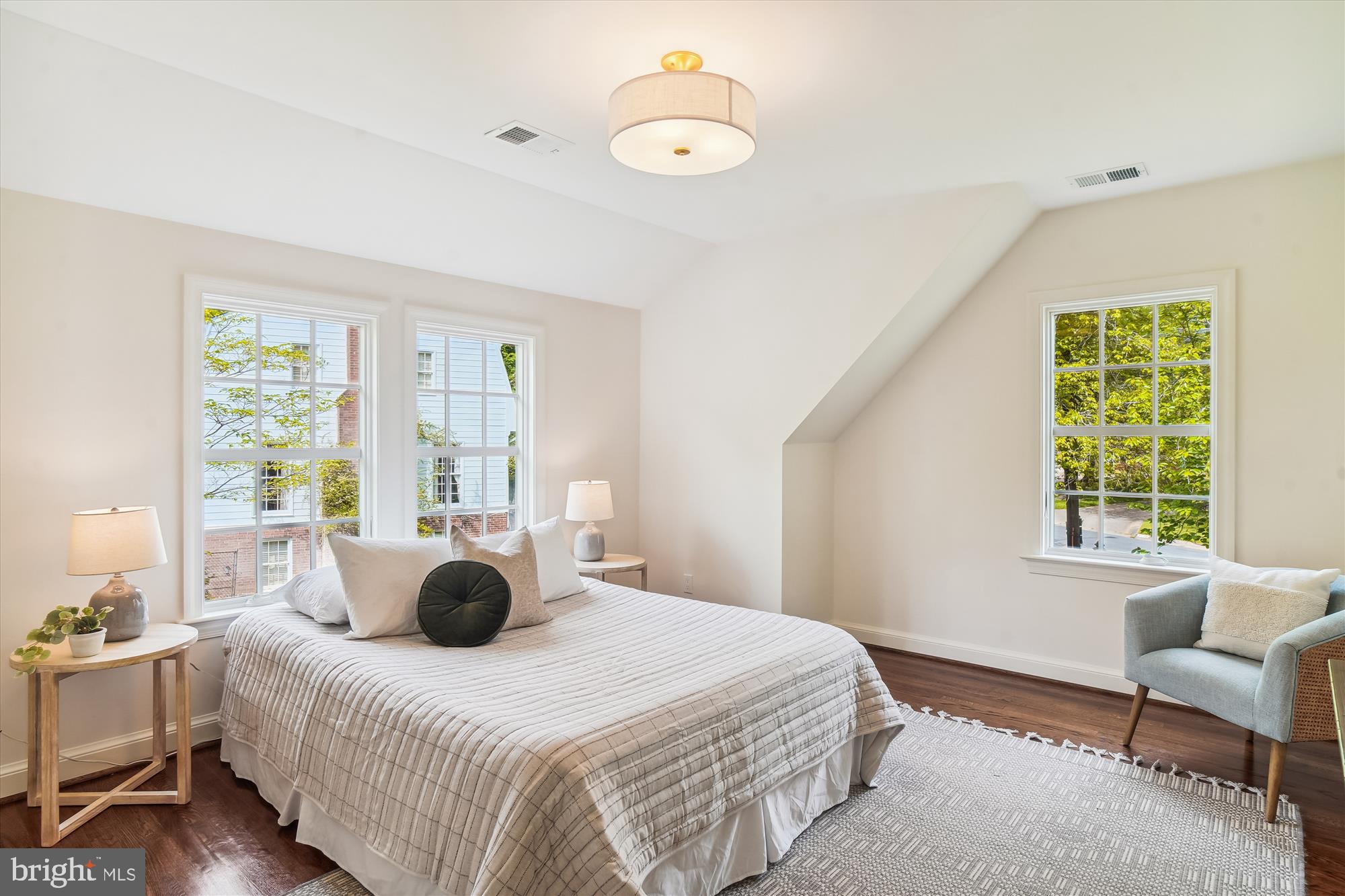 Real estate listing preview #39