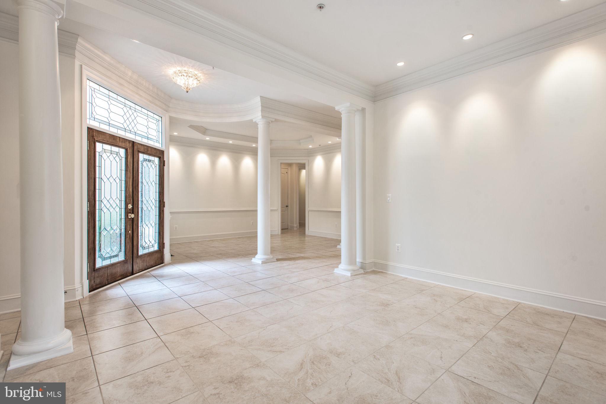 Real estate listing preview #6