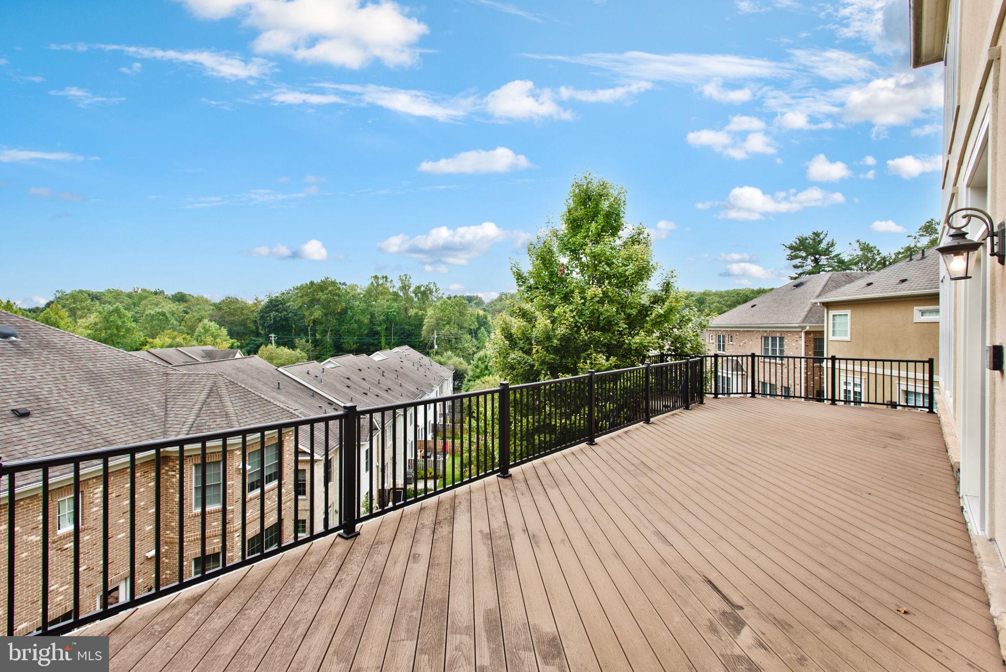 Real estate listing preview #34