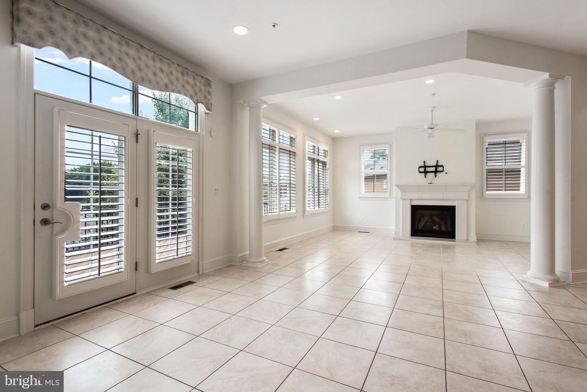 Real estate listing preview #18