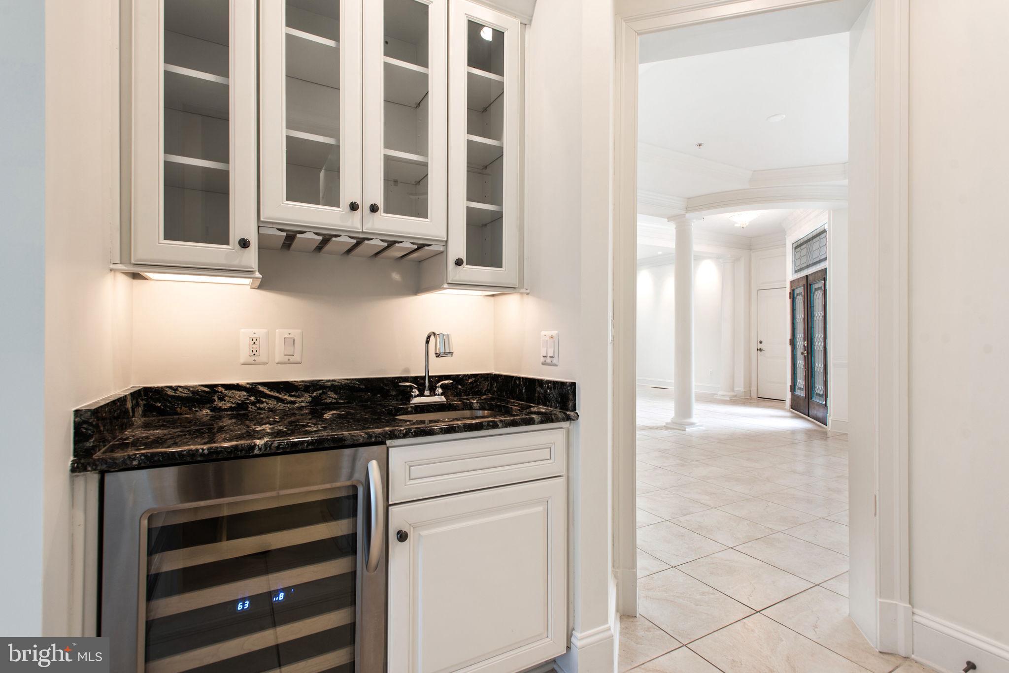 Real estate listing preview #17