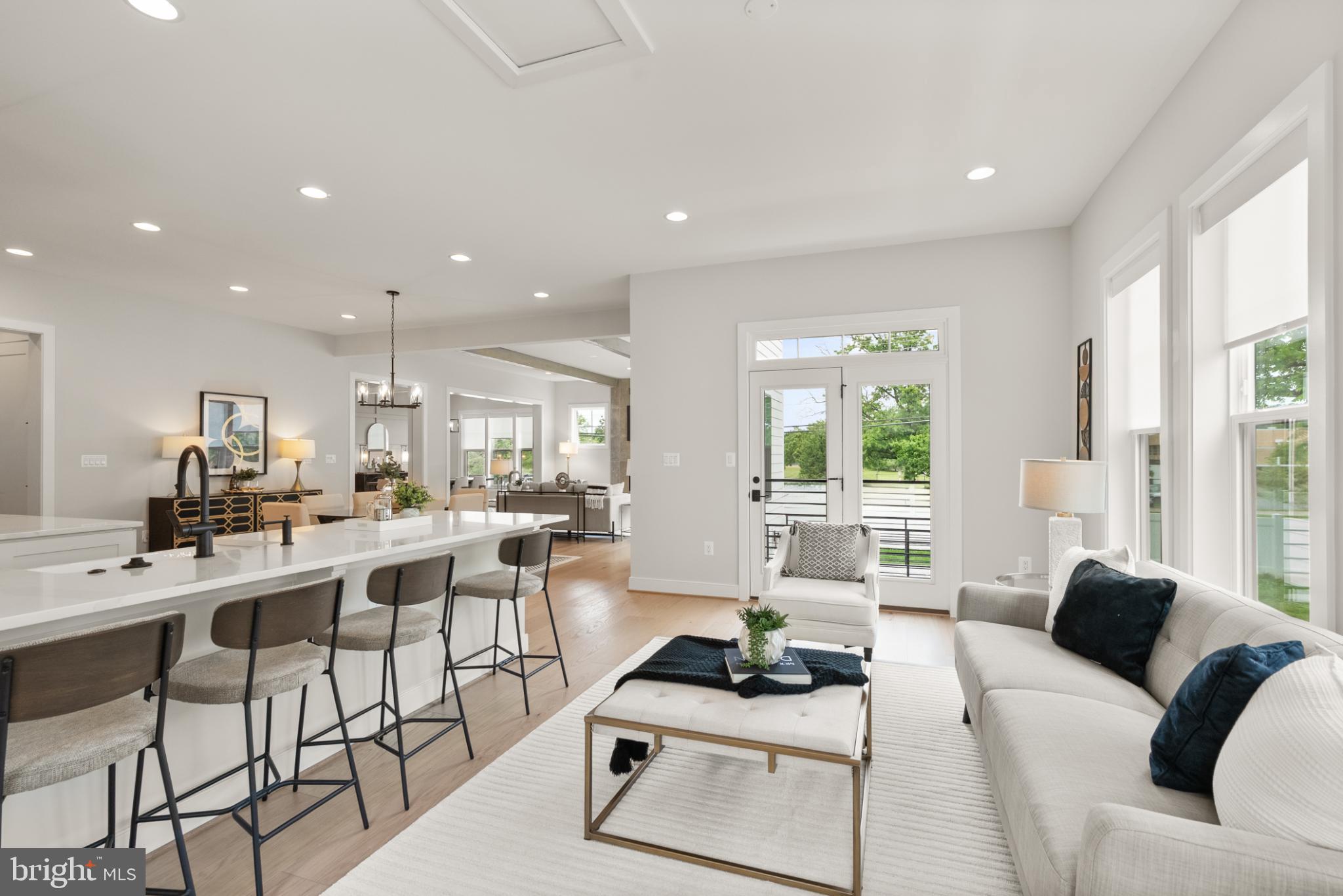 Real estate listing preview #8