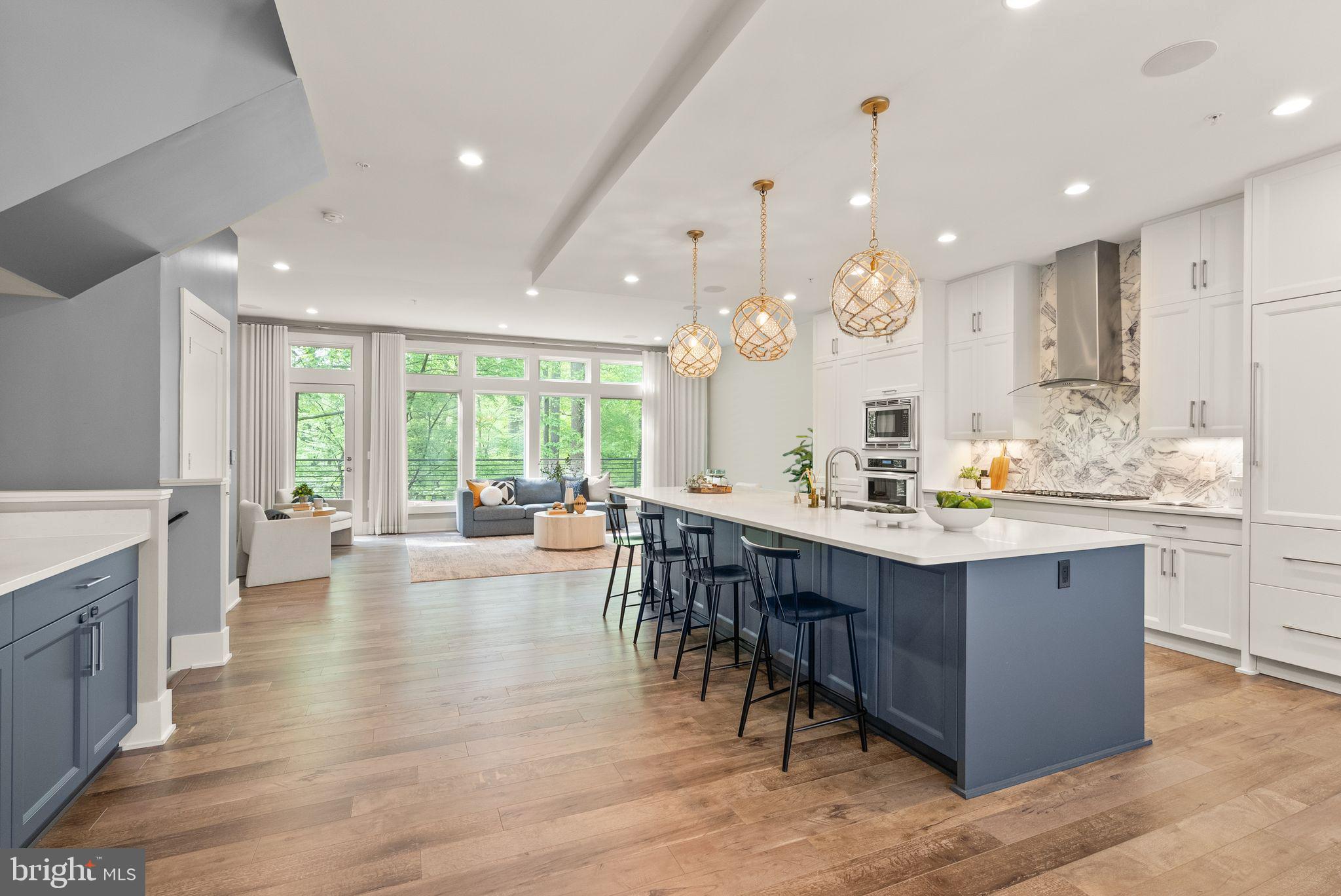 Real estate listing preview #12