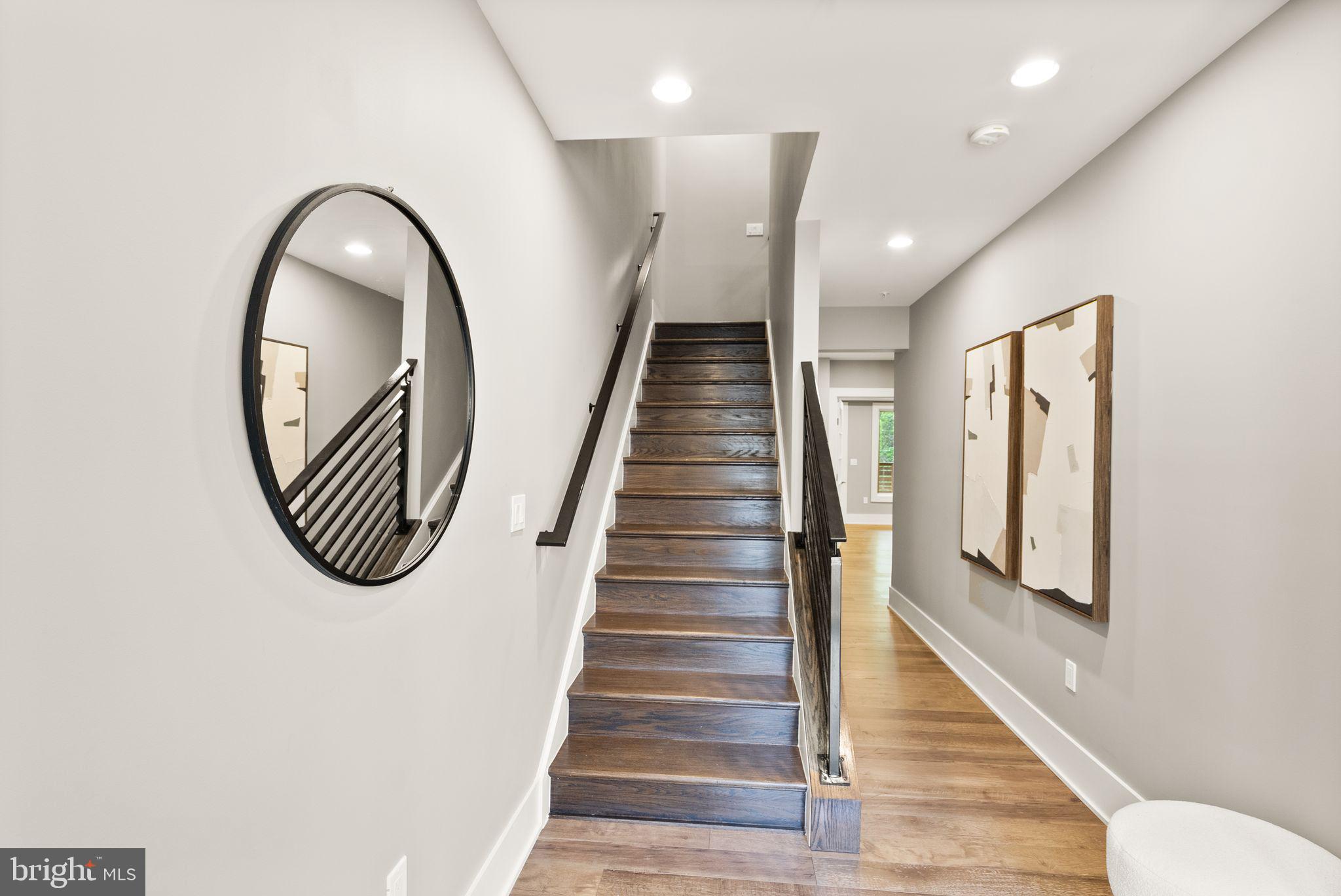 Real estate listing preview #5