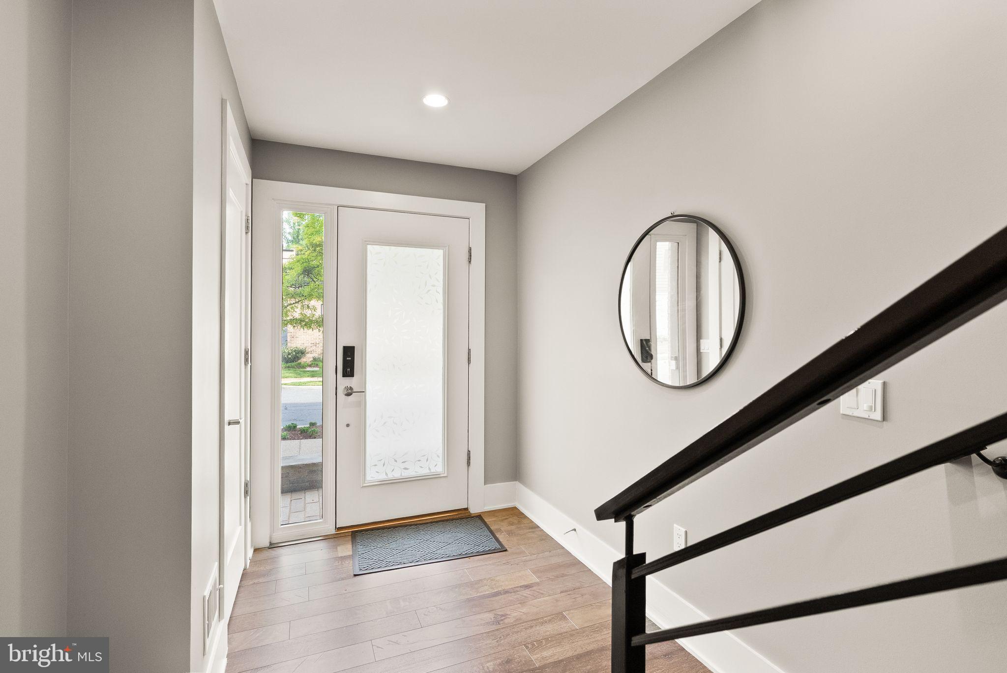 Real estate listing preview #6