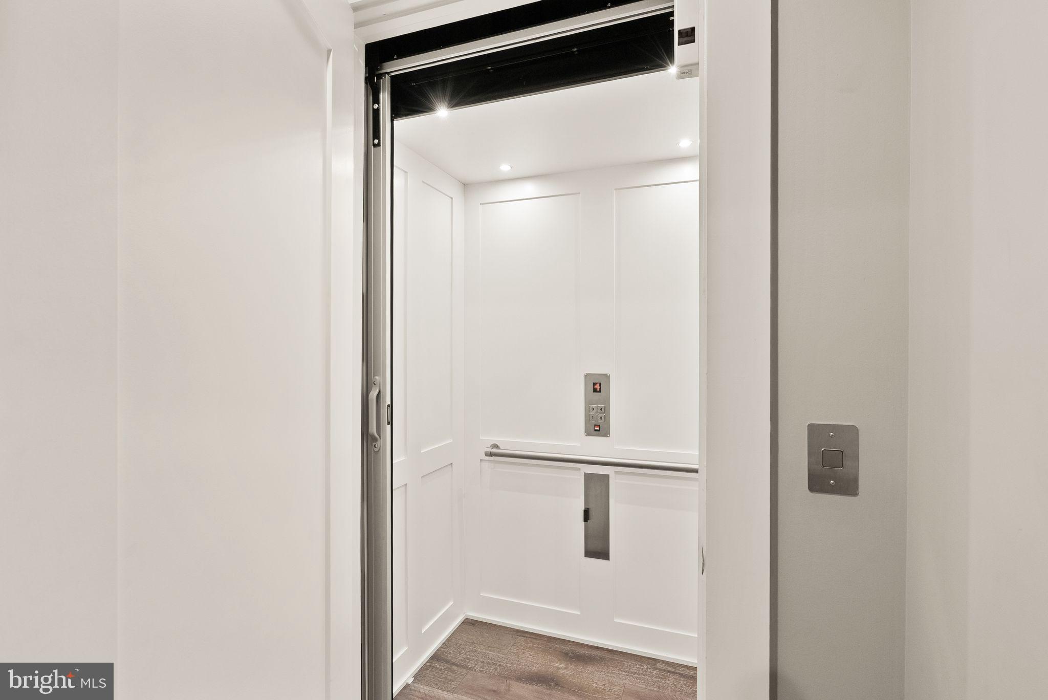 Real estate listing preview #7