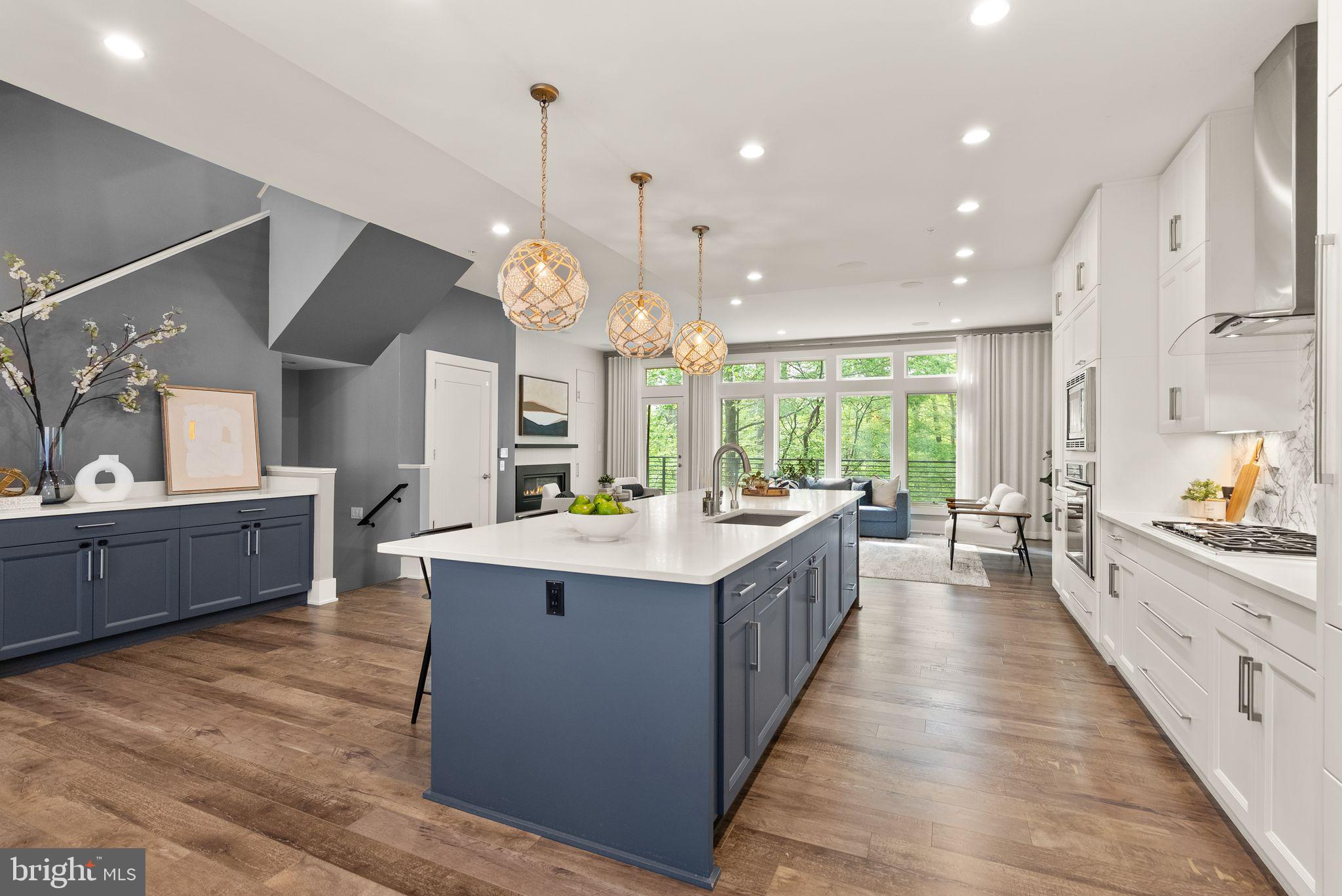 Real estate listing preview #14