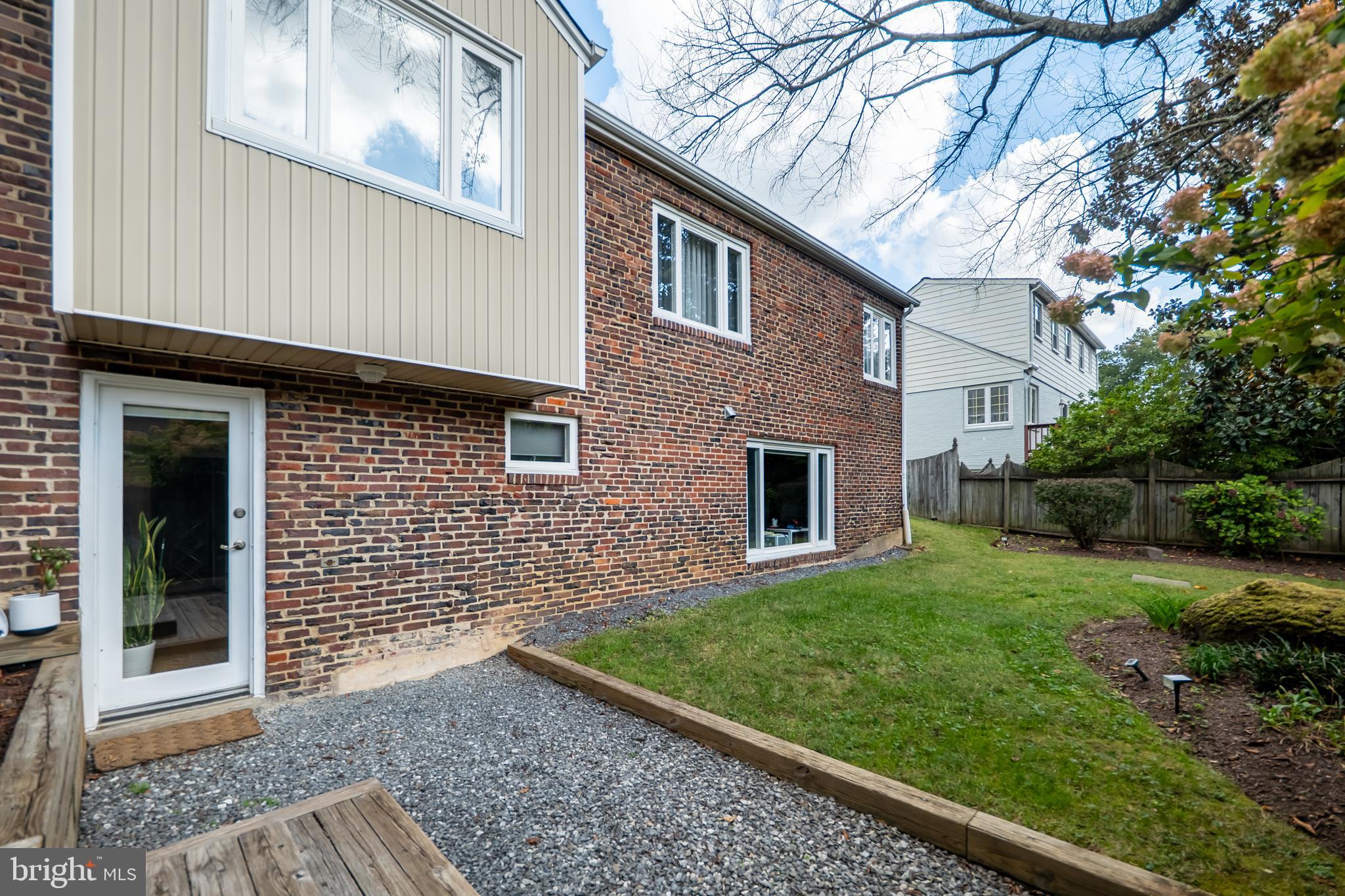 Real estate listing preview #5