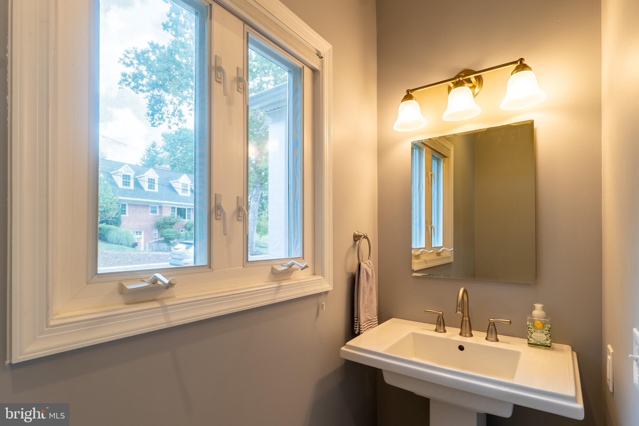 Real estate listing preview #18