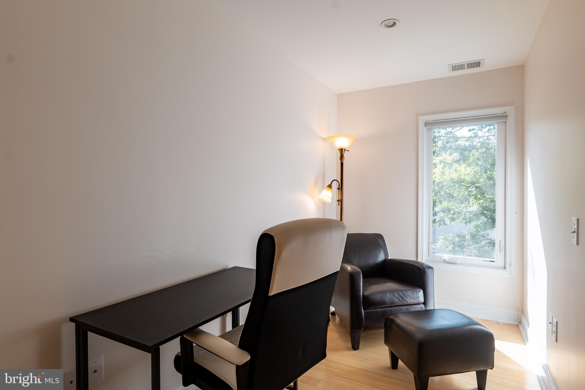 Real estate listing preview #22