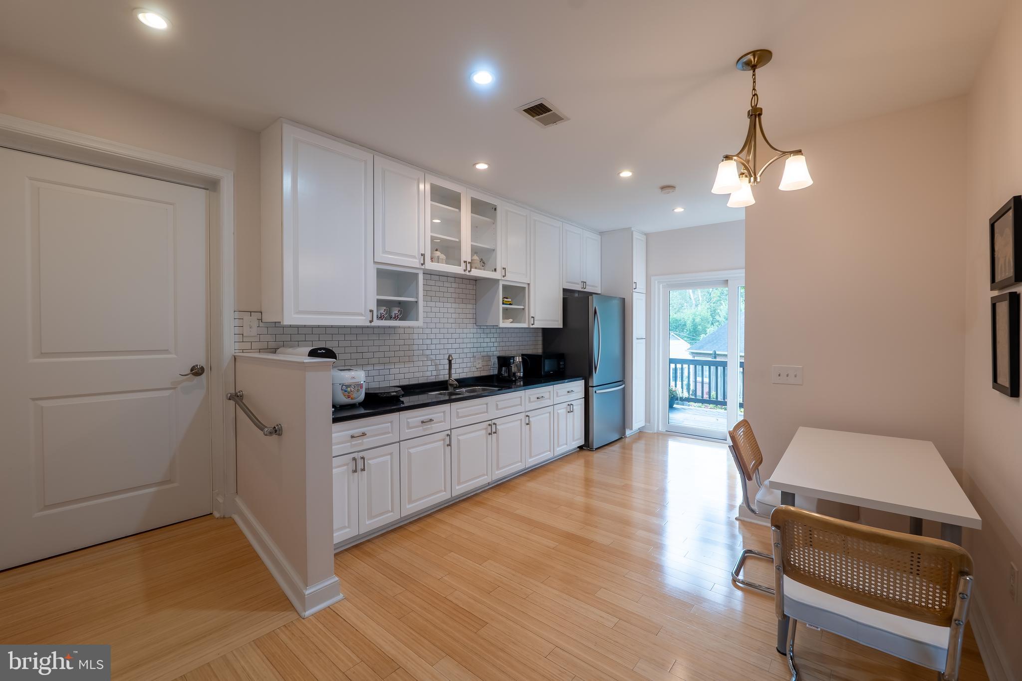 Real estate listing preview #13