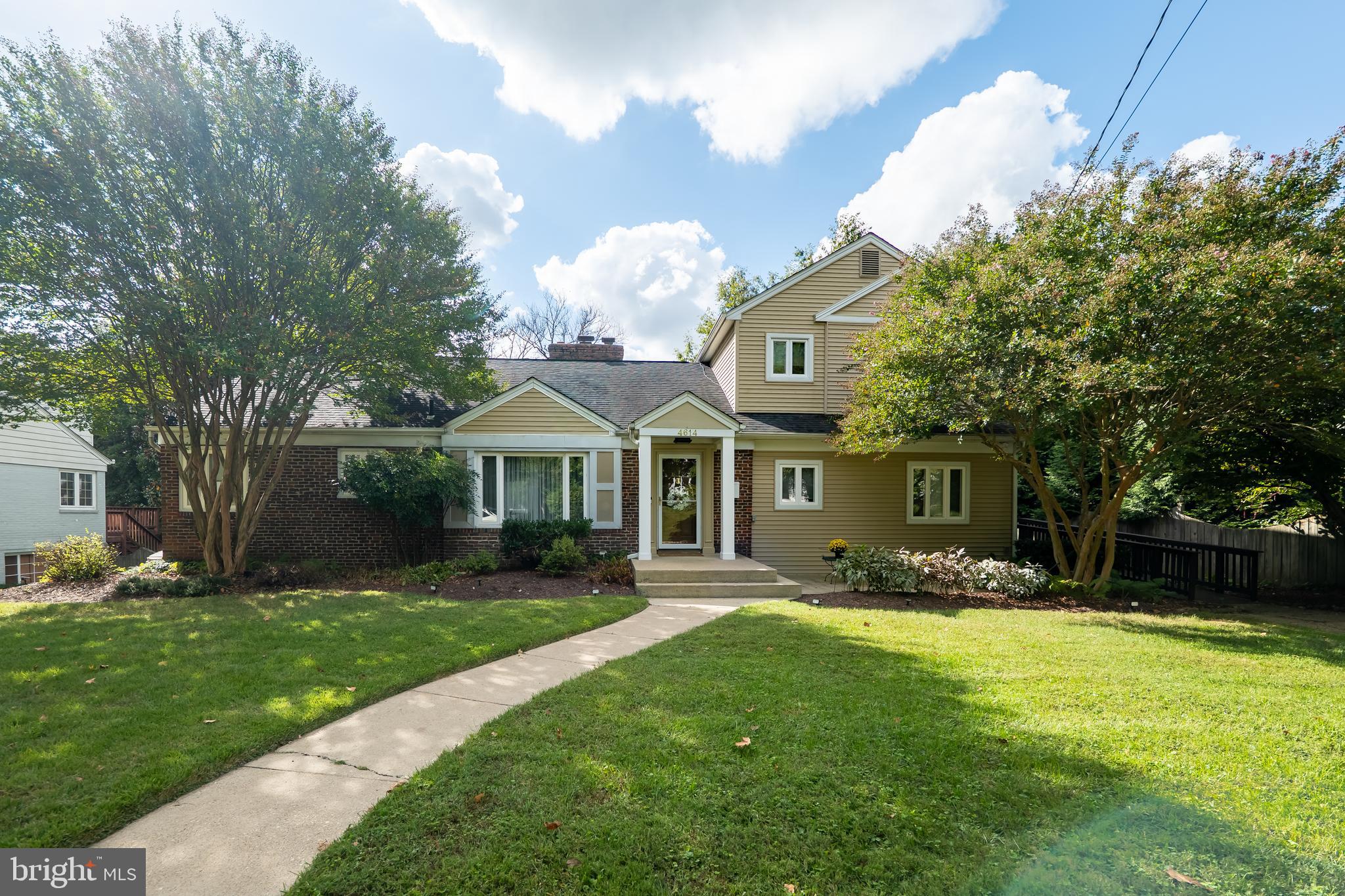 Real estate listing preview #1