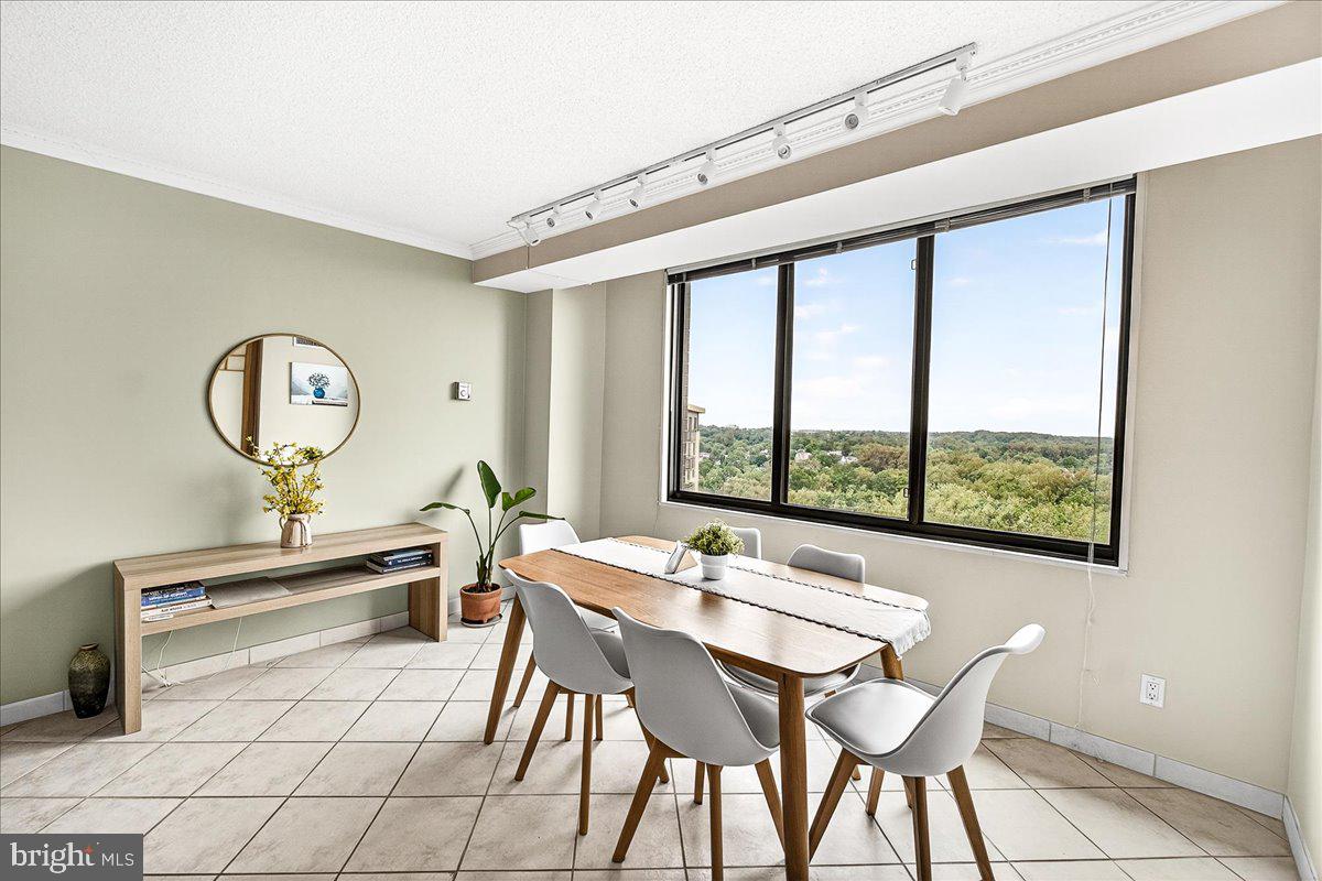 Real estate listing preview #9