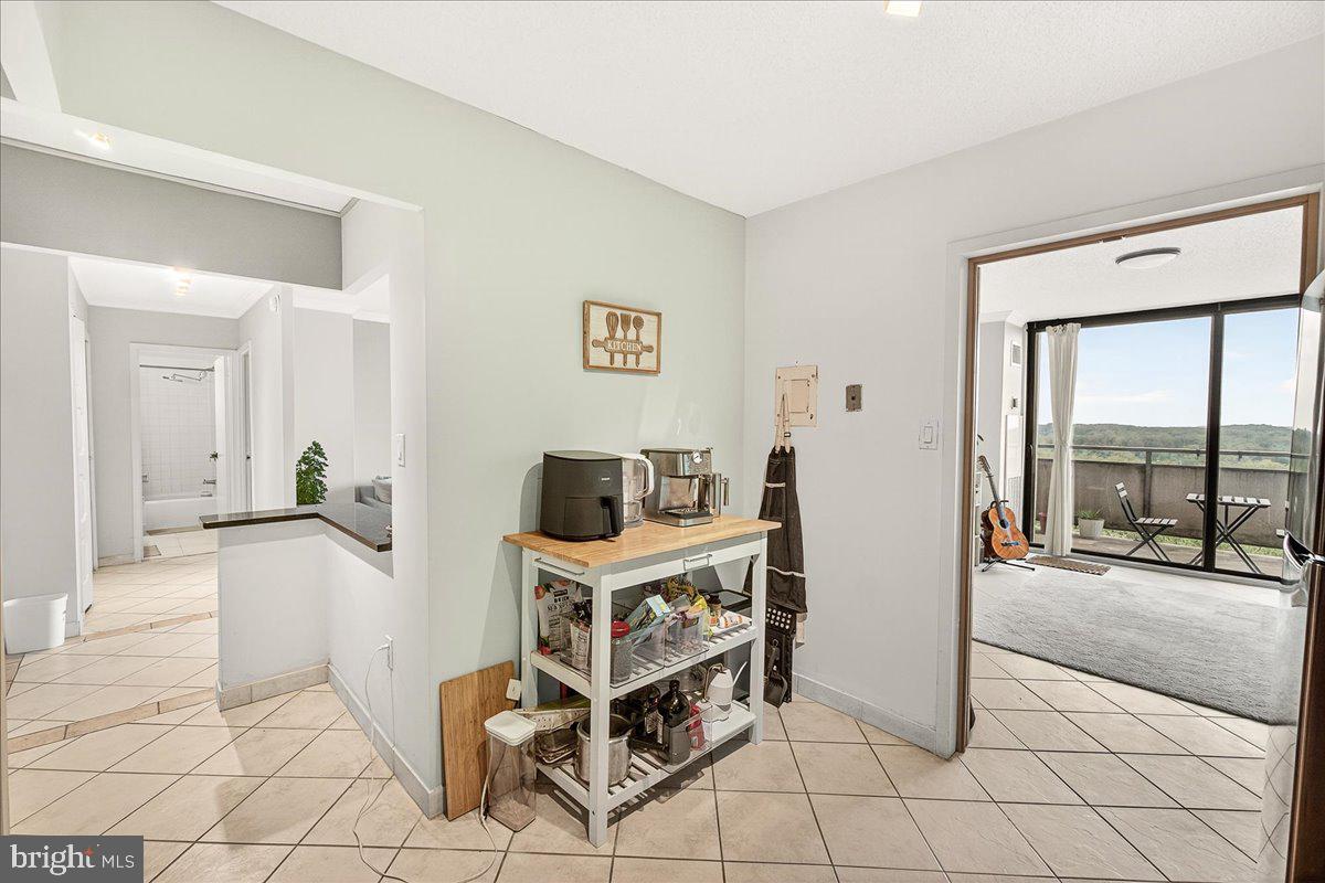 Real estate listing preview #24