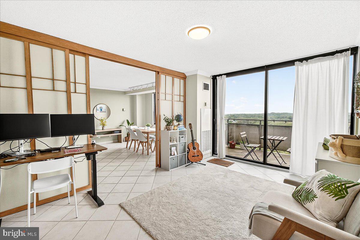 Real estate listing preview #18