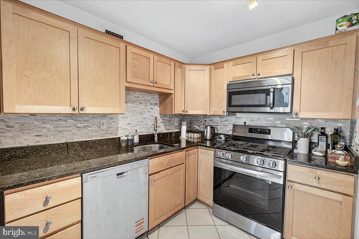 Real estate listing preview #15