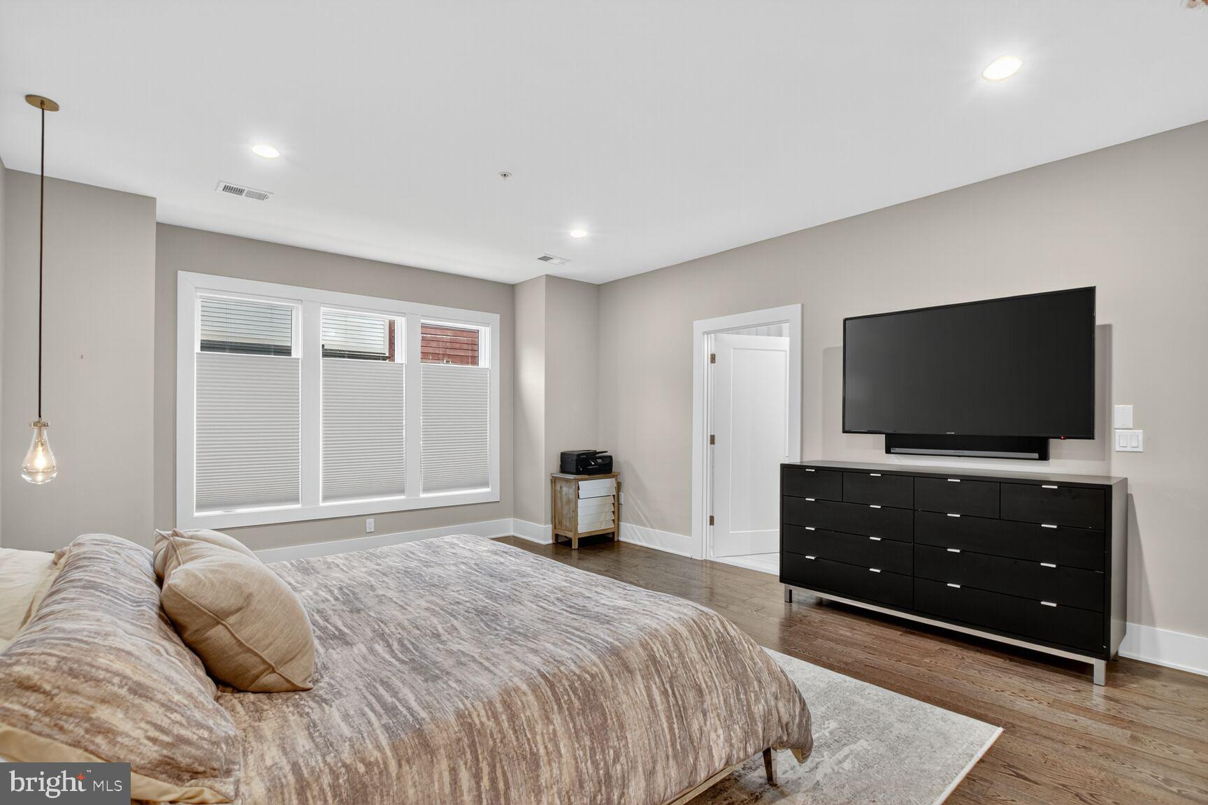 Real estate listing preview #46