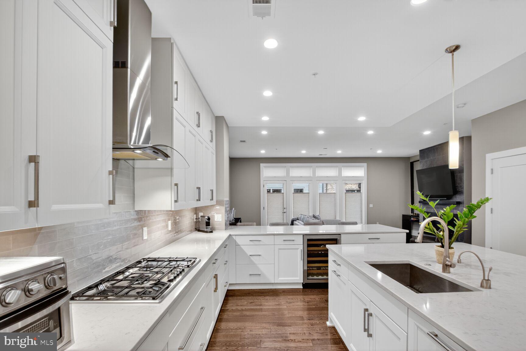 Real estate listing preview #26