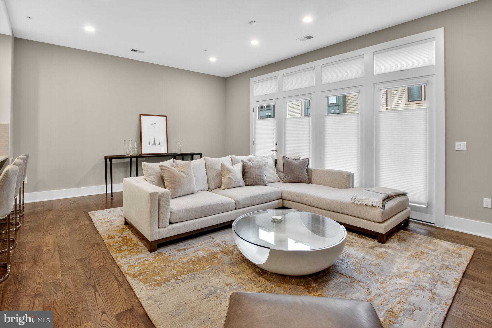 Real estate listing preview #34