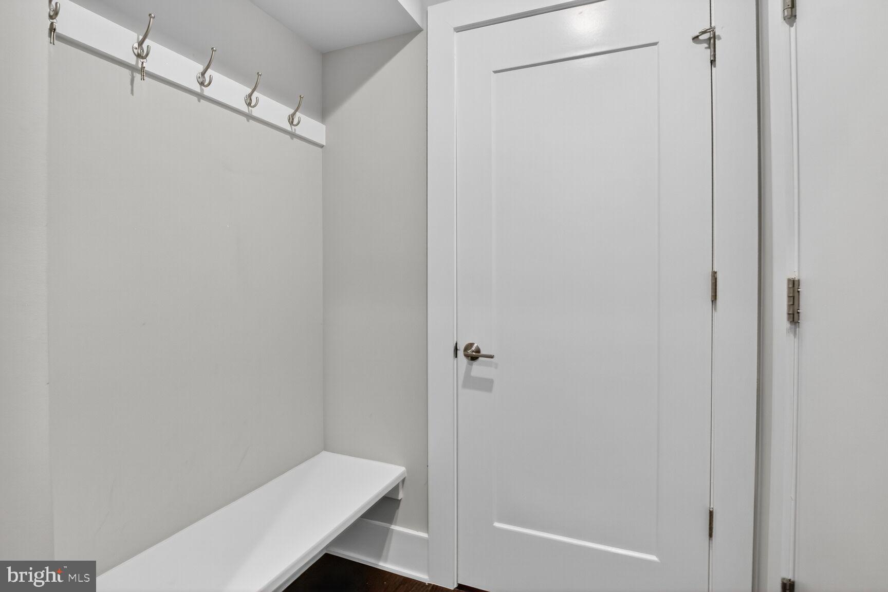 Real estate listing preview #14