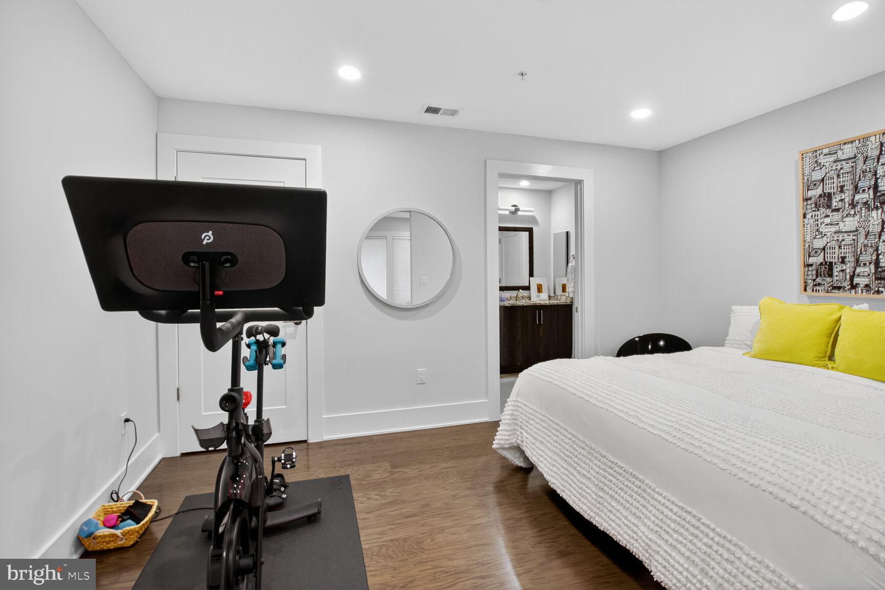 Real estate listing preview #20