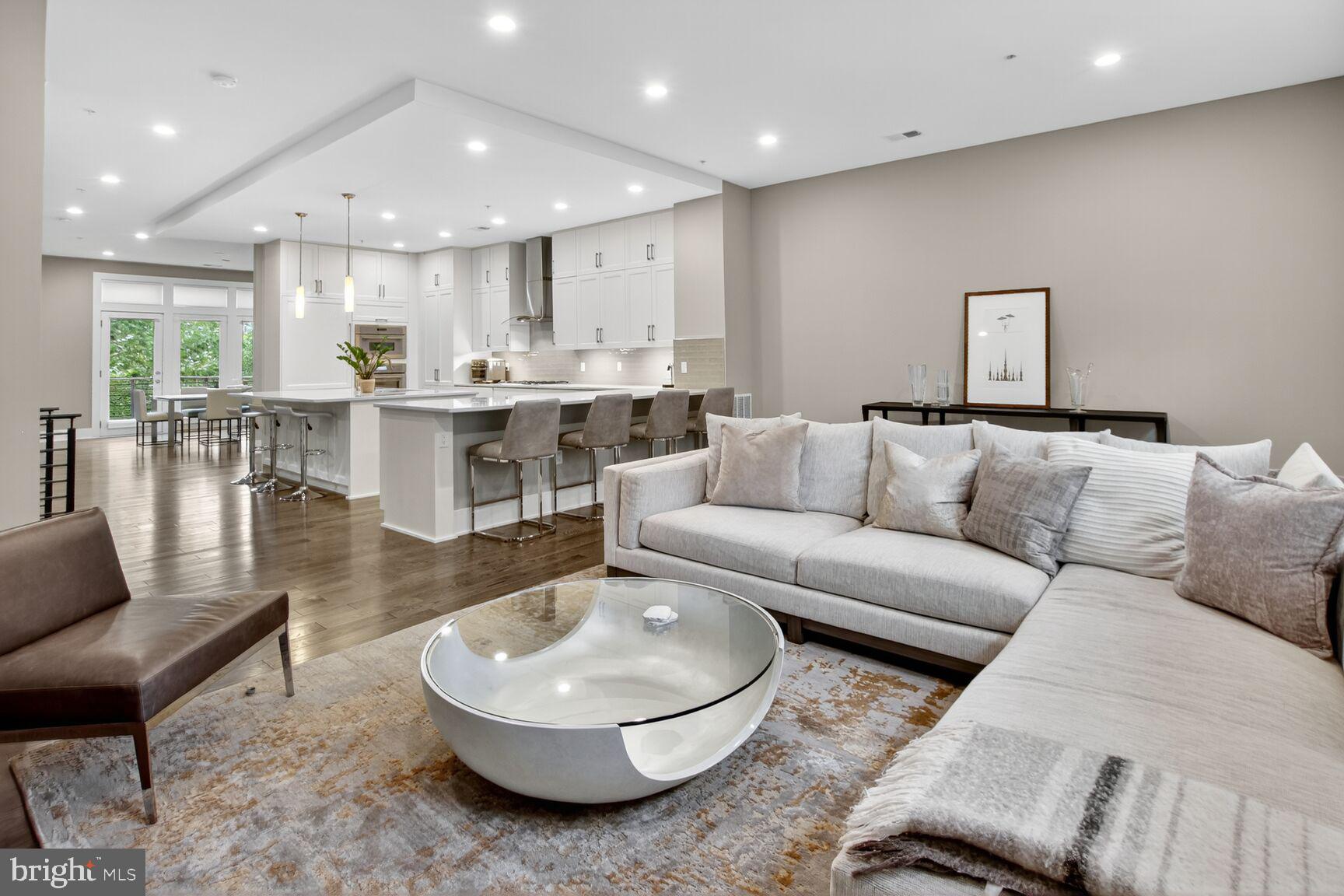 Real estate listing preview #33