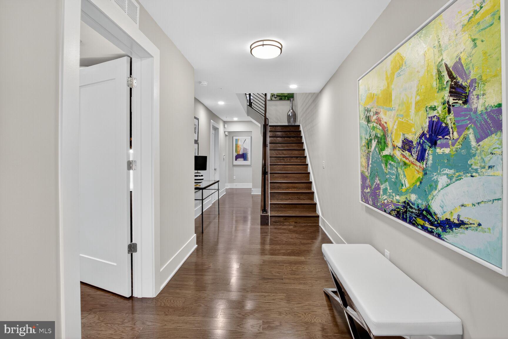 Real estate listing preview #9