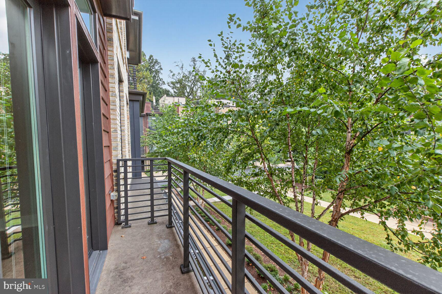 Real estate listing preview #39