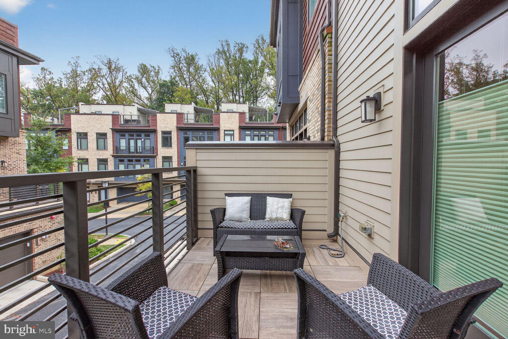 Real estate listing preview #36