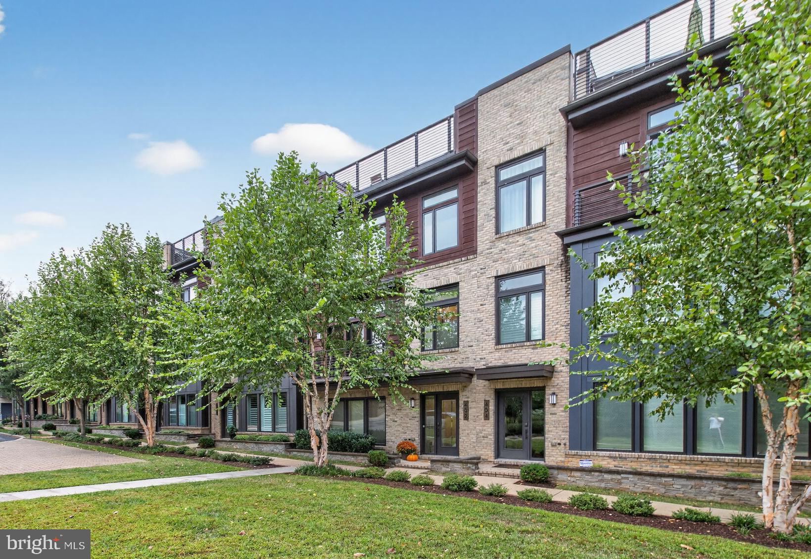 Real estate listing preview #3