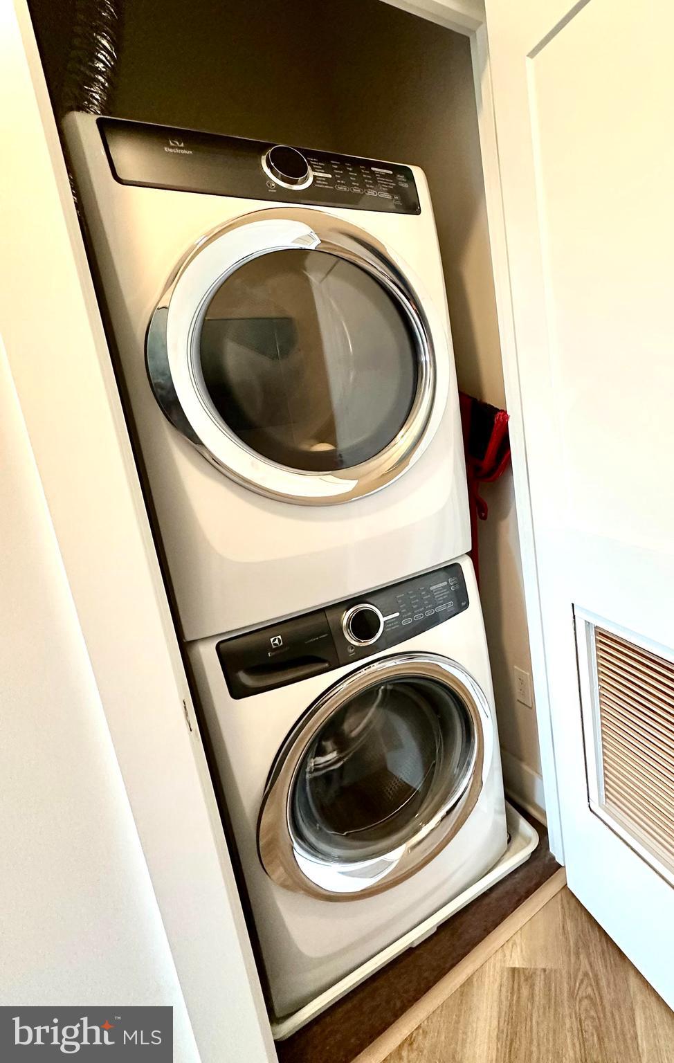 Real estate listing preview #27