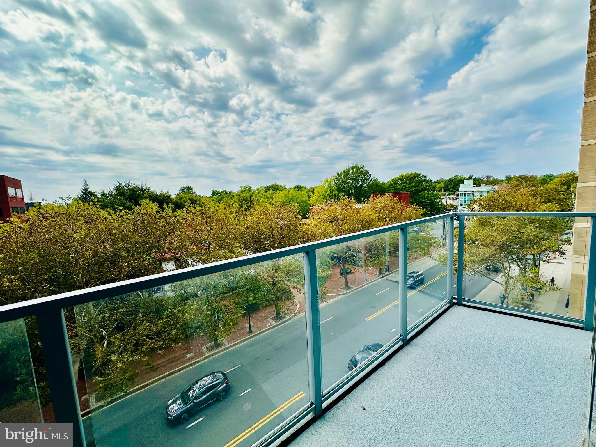 Real estate listing preview #29