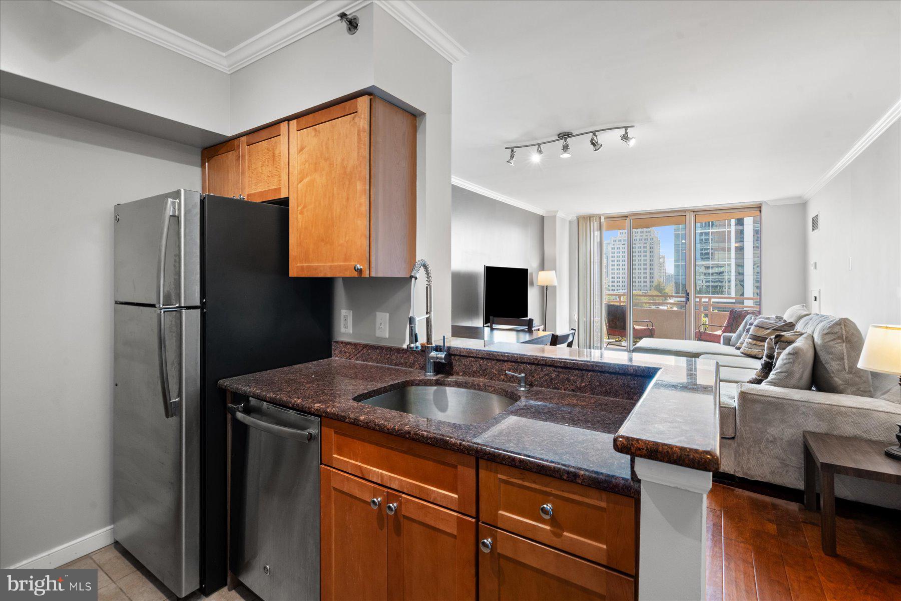 Real estate listing preview #5