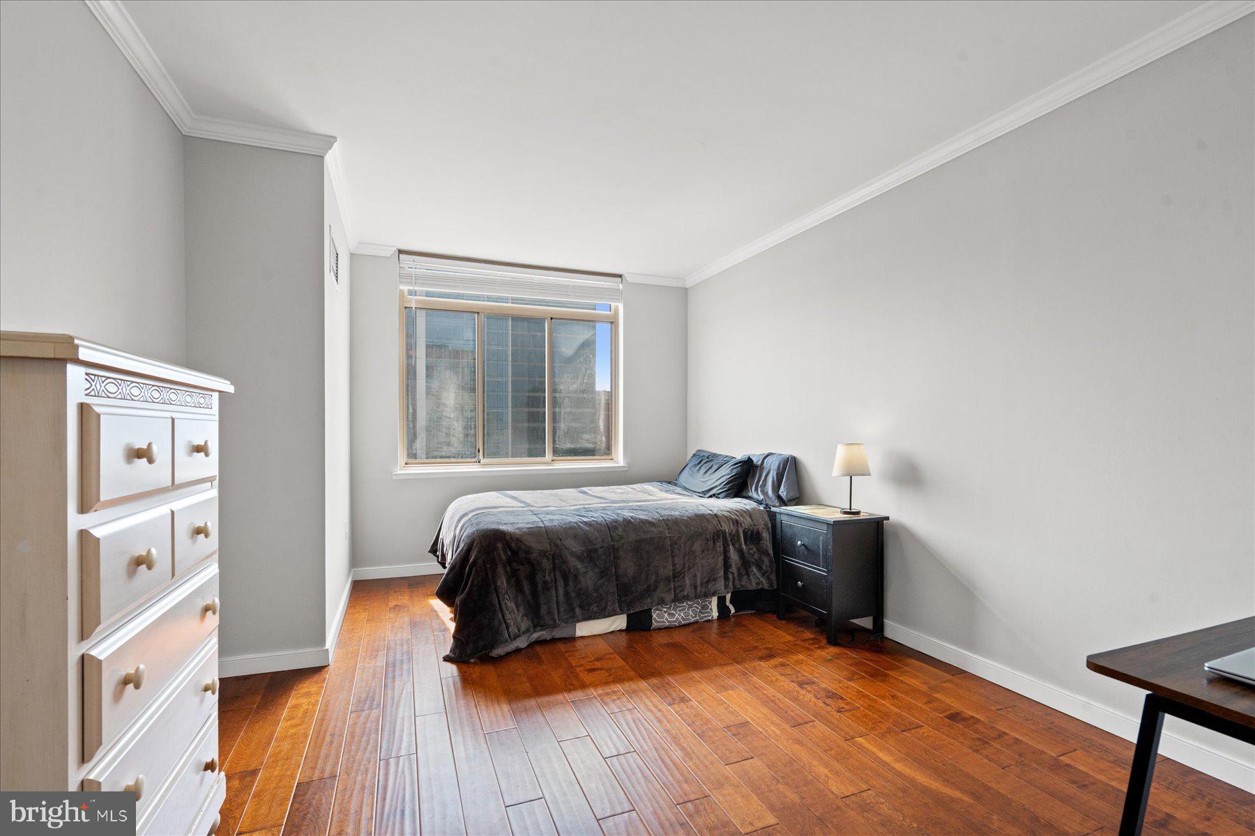 Real estate listing preview #10