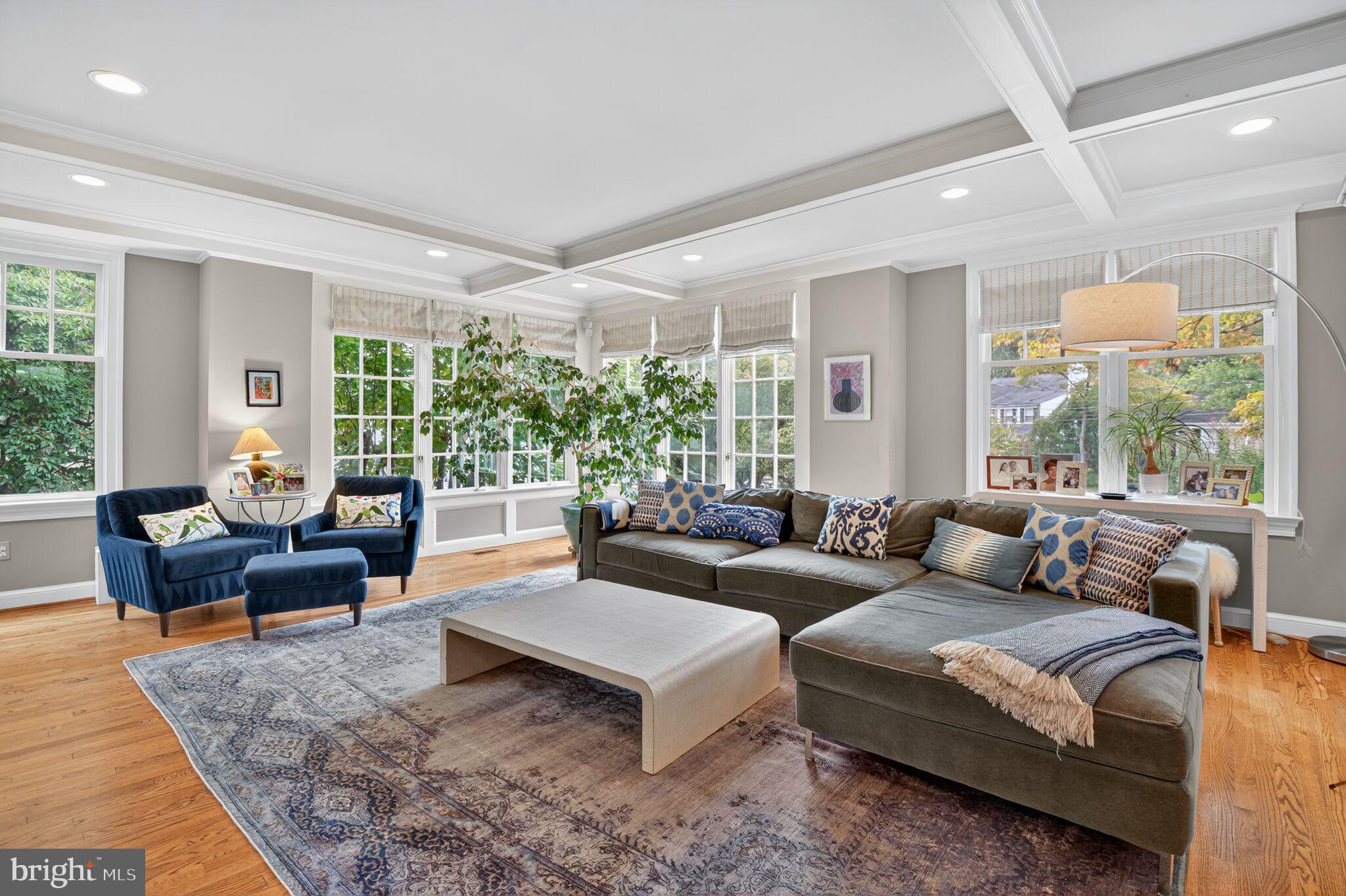 Real estate listing preview #18