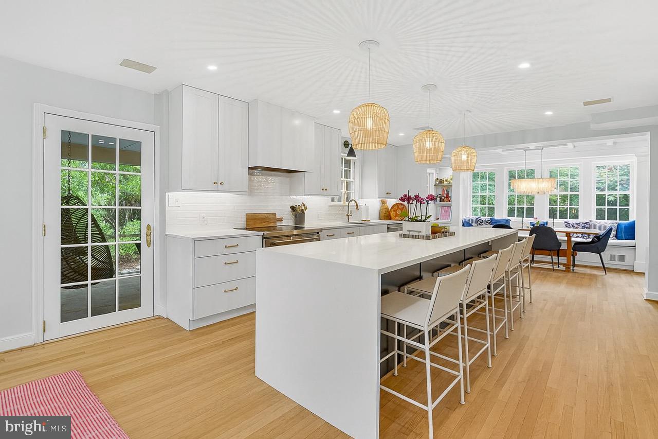 Real estate listing preview #3