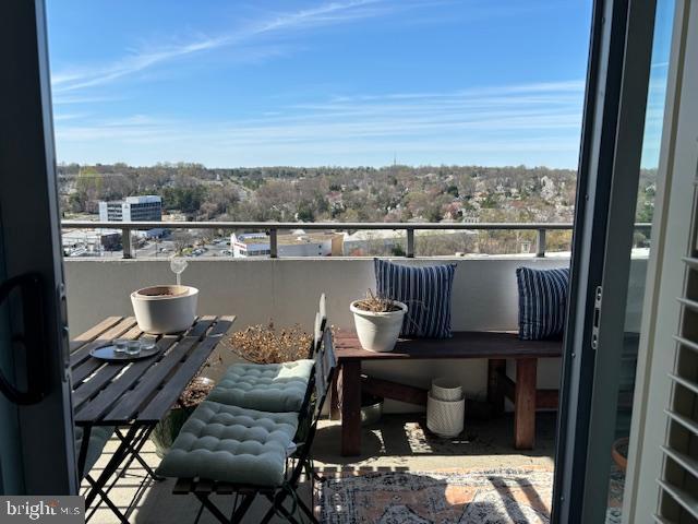 Real estate listing preview #2