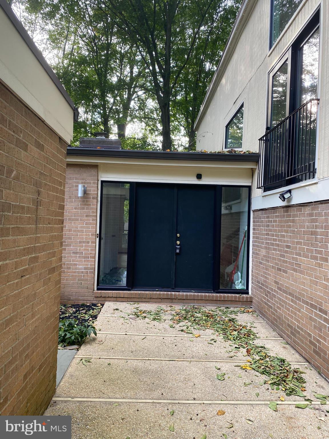 Real estate listing preview #10