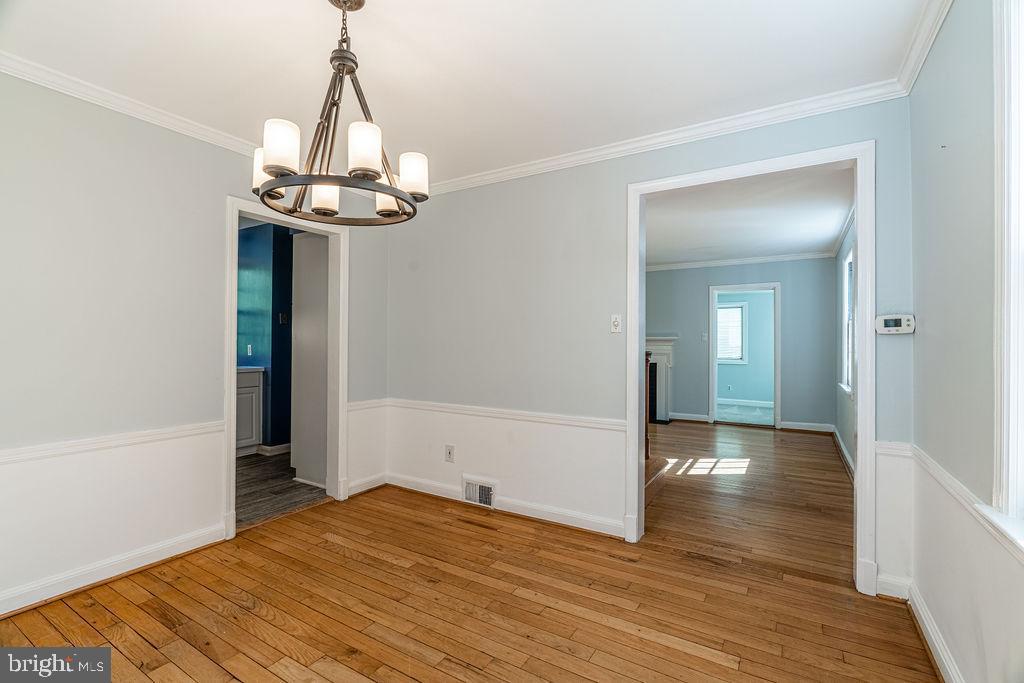 Real estate listing preview #9