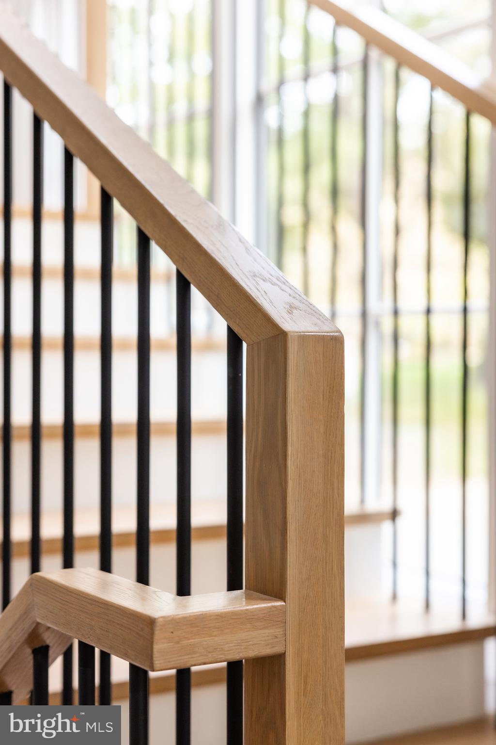 Real estate listing preview #16