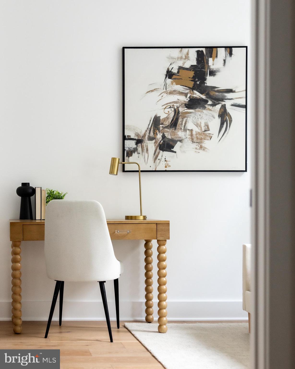 Real estate listing preview #32