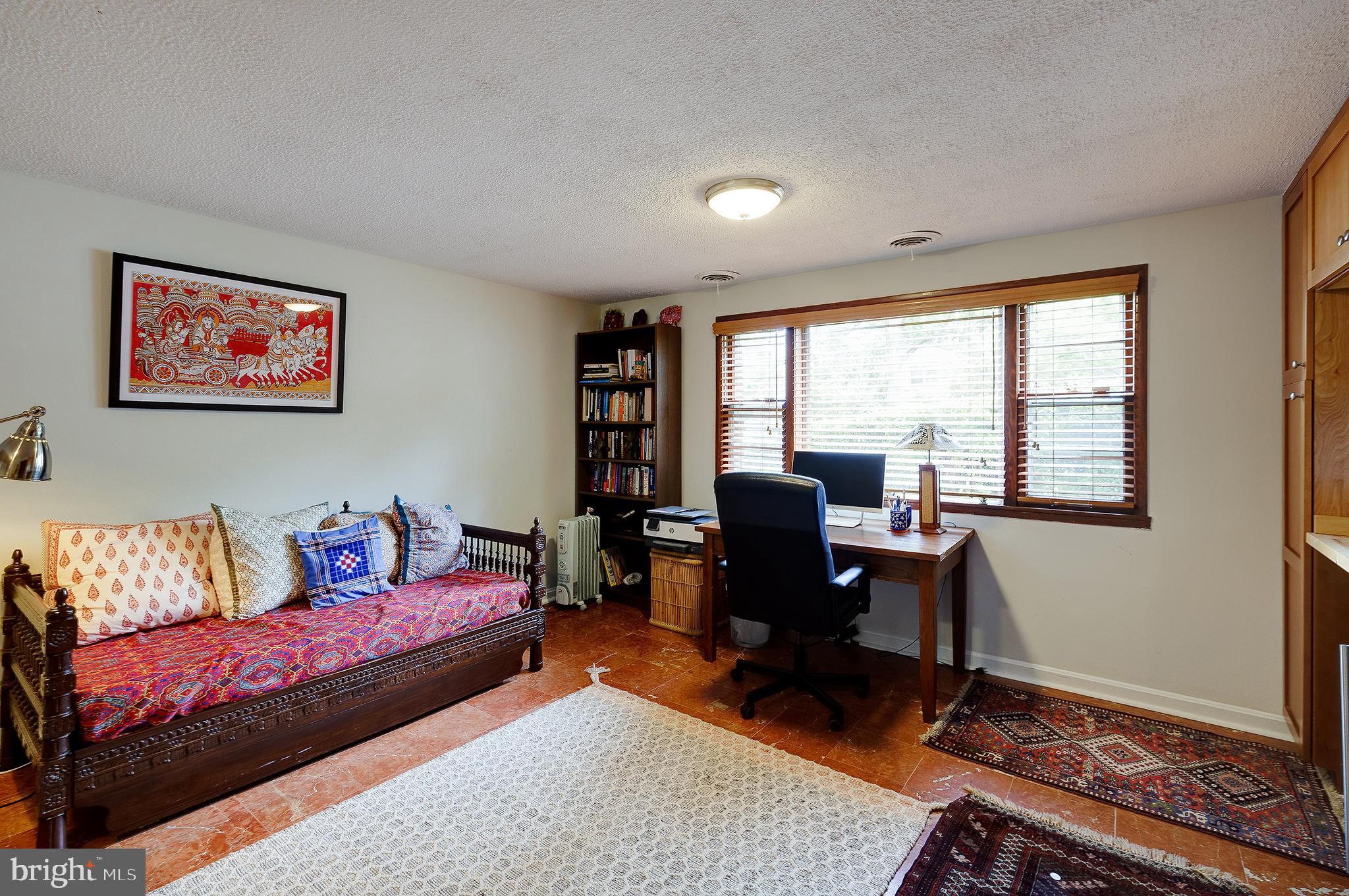 Real estate listing preview #34