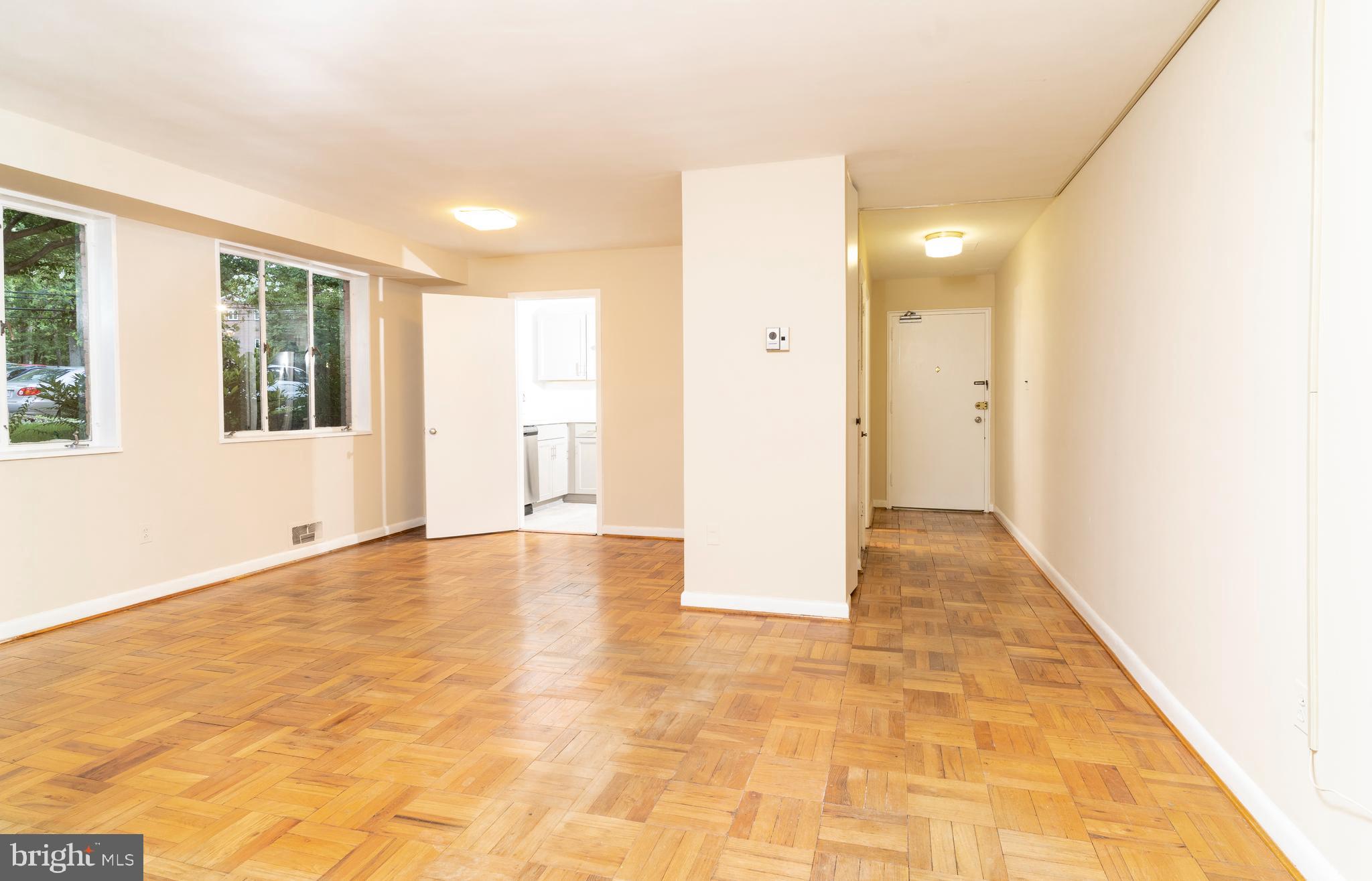 Real estate listing preview #5