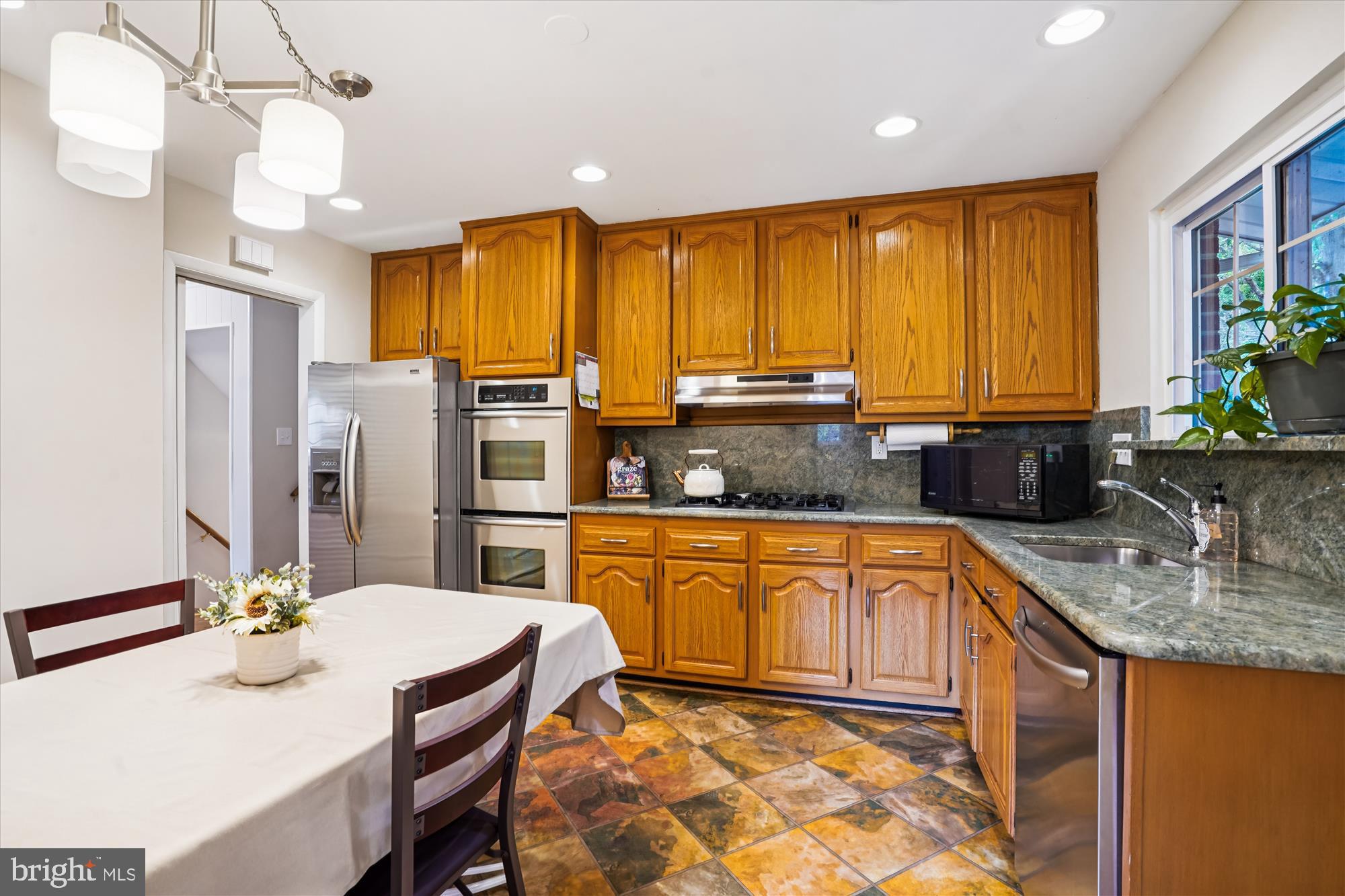 Real estate listing preview #15