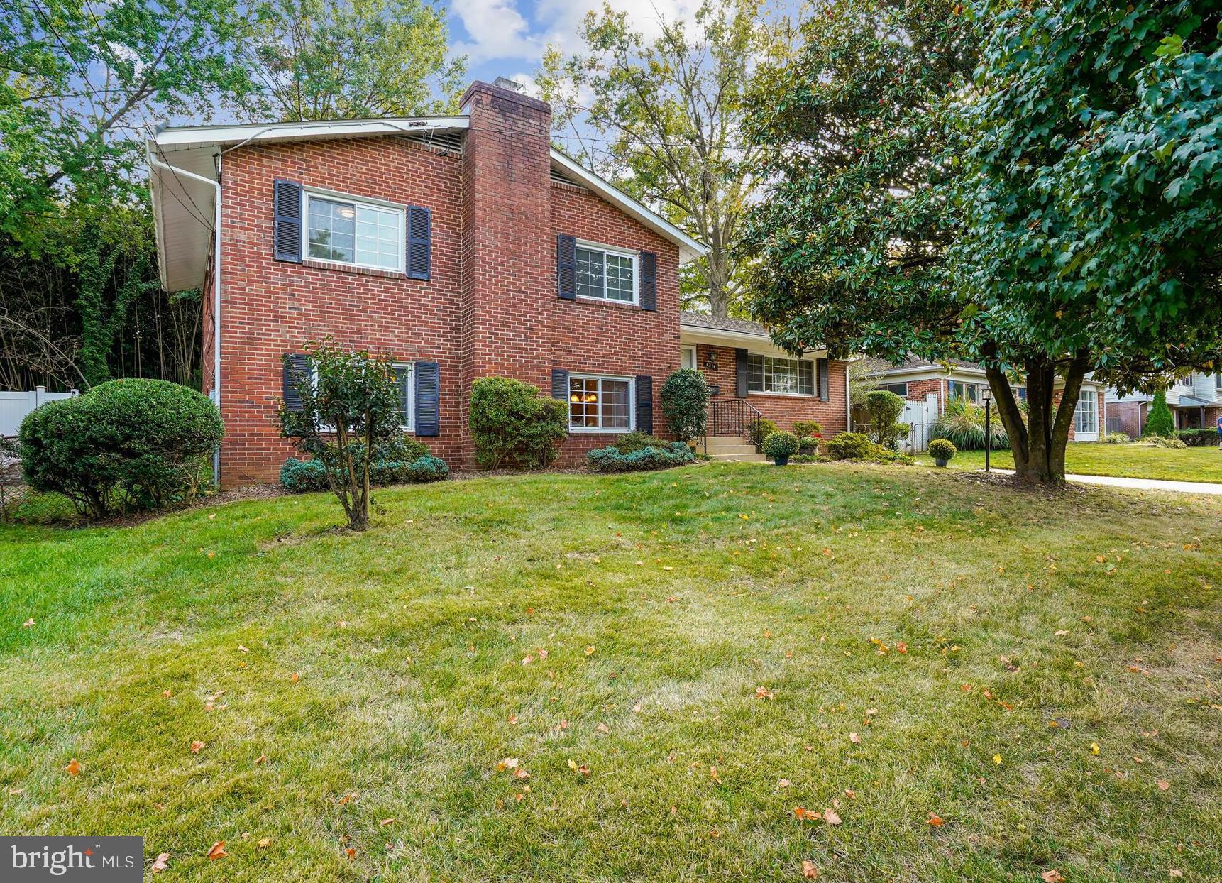 Real estate listing preview #4