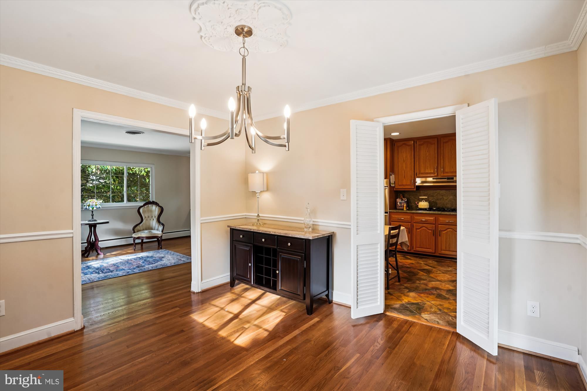 Real estate listing preview #13