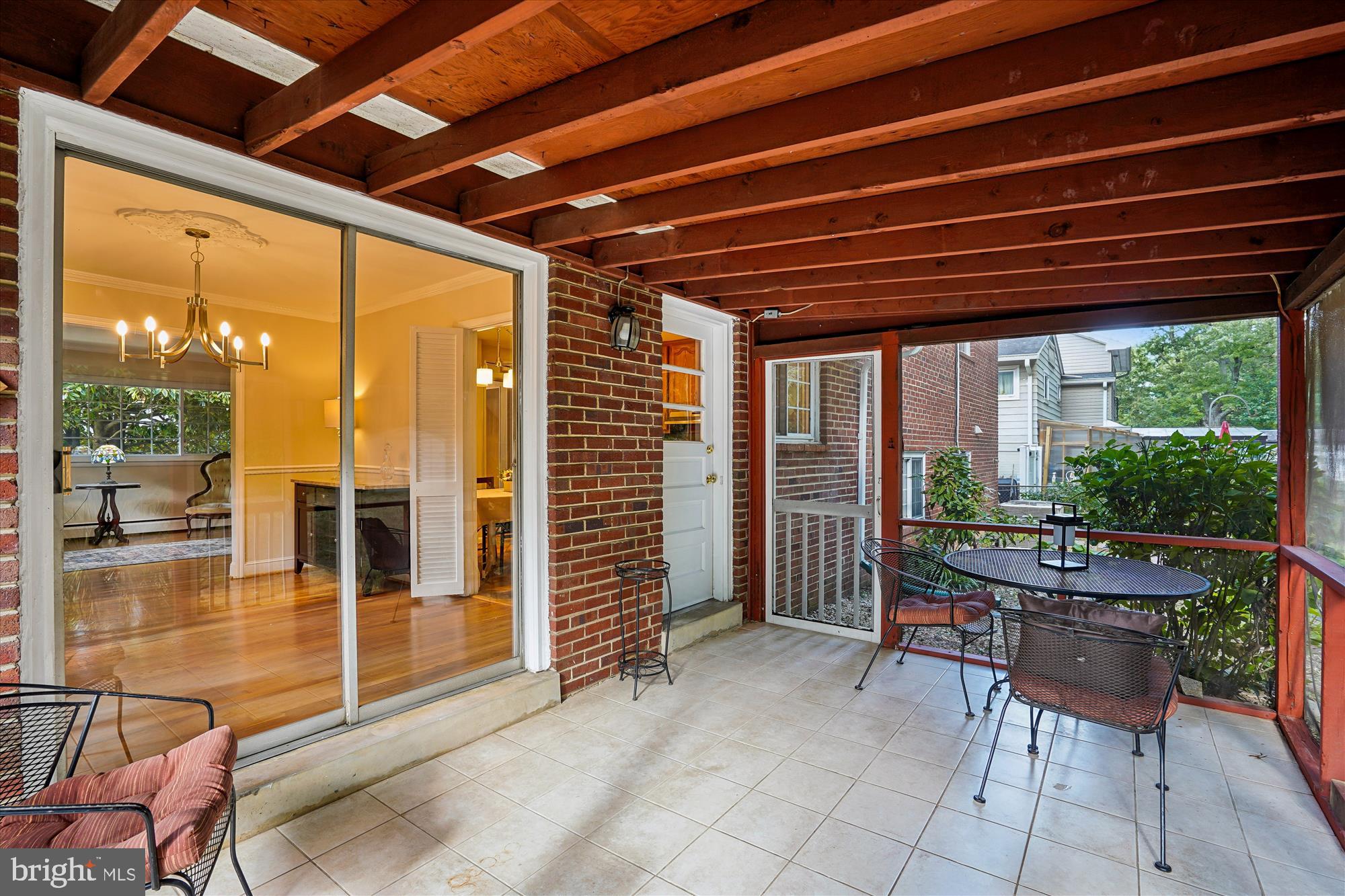 Real estate listing preview #14